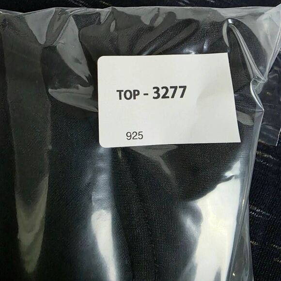 Under Armour AllSeasonGear Black 1/4 Zip Pullover M - Picture 6 of 6